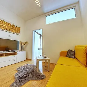 Caligula Center Apartment
