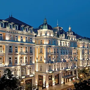Hotell Corinthia *****